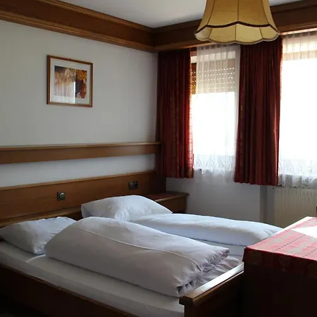 Bed & Breakfast Haus Peskoller *